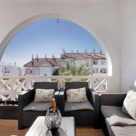 Alta Oura Apartman